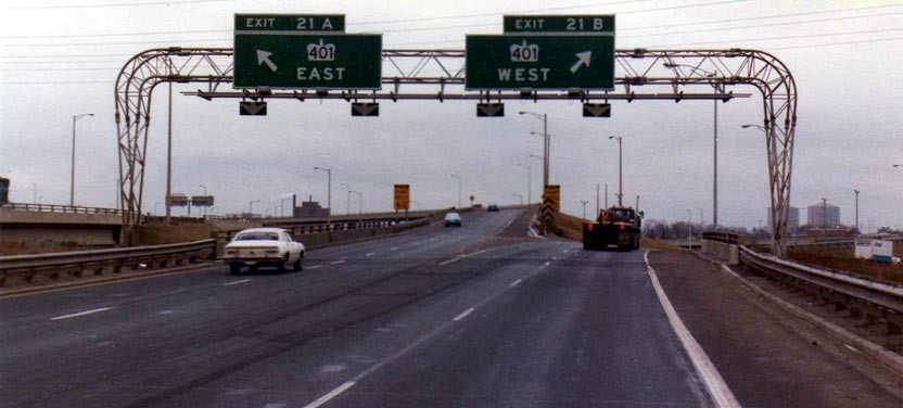 Foto e autostrades 401, Toronto, Dhjetor 1982, Burimi: Ontario Ministry of Transportation  -  © Queen's Printer for Ontario, 2011